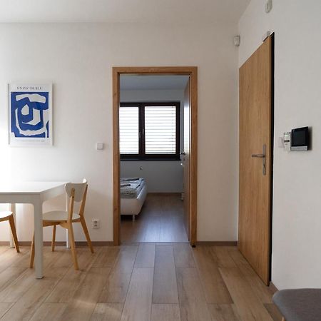 The Dante Villa Apartments Praha Bagian luar foto