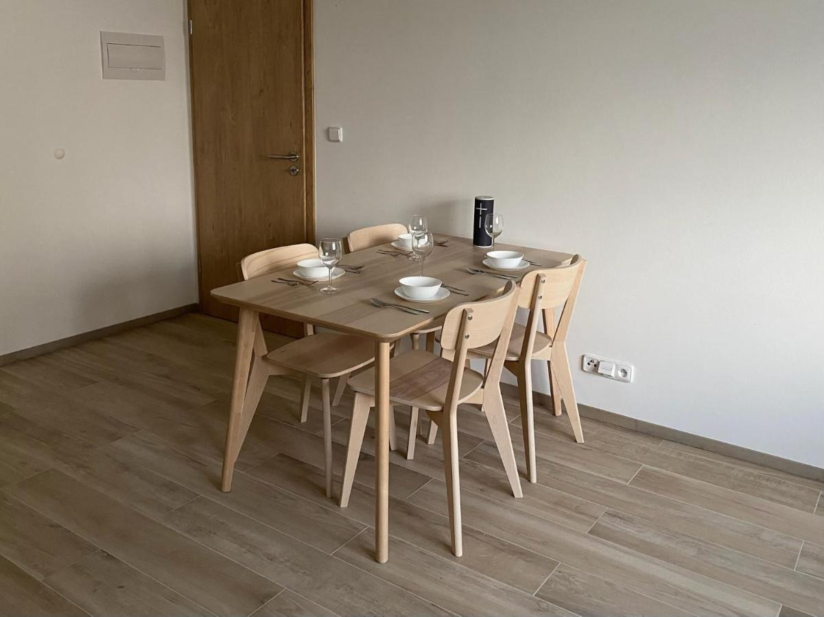 The Dante Villa Apartments Praha Bagian luar foto