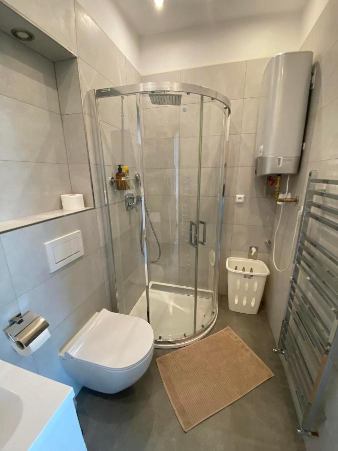 The Dante Villa Apartments Praha Bagian luar foto