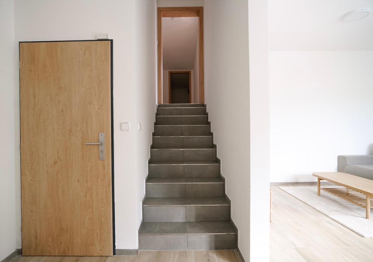 The Dante Villa Apartments Praha Bagian luar foto