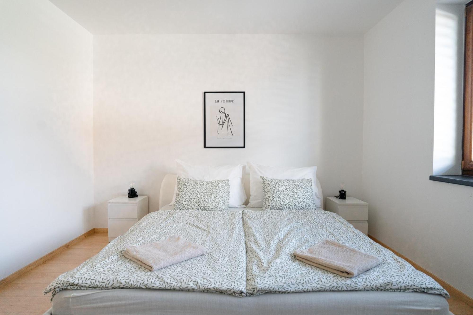 The Dante Villa Apartments Praha Bagian luar foto