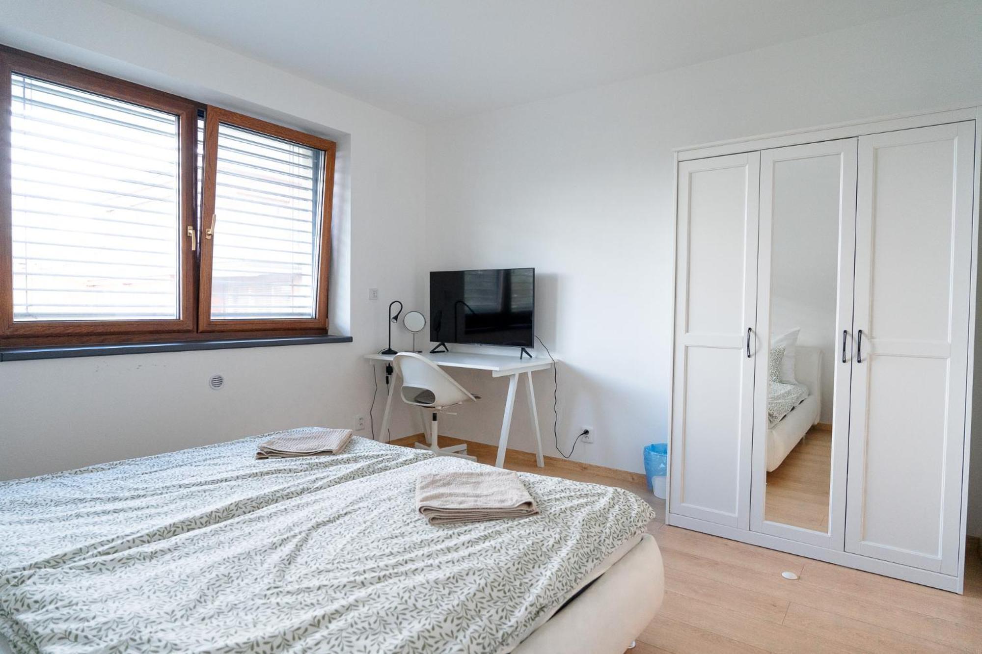 The Dante Villa Apartments Praha Bagian luar foto
