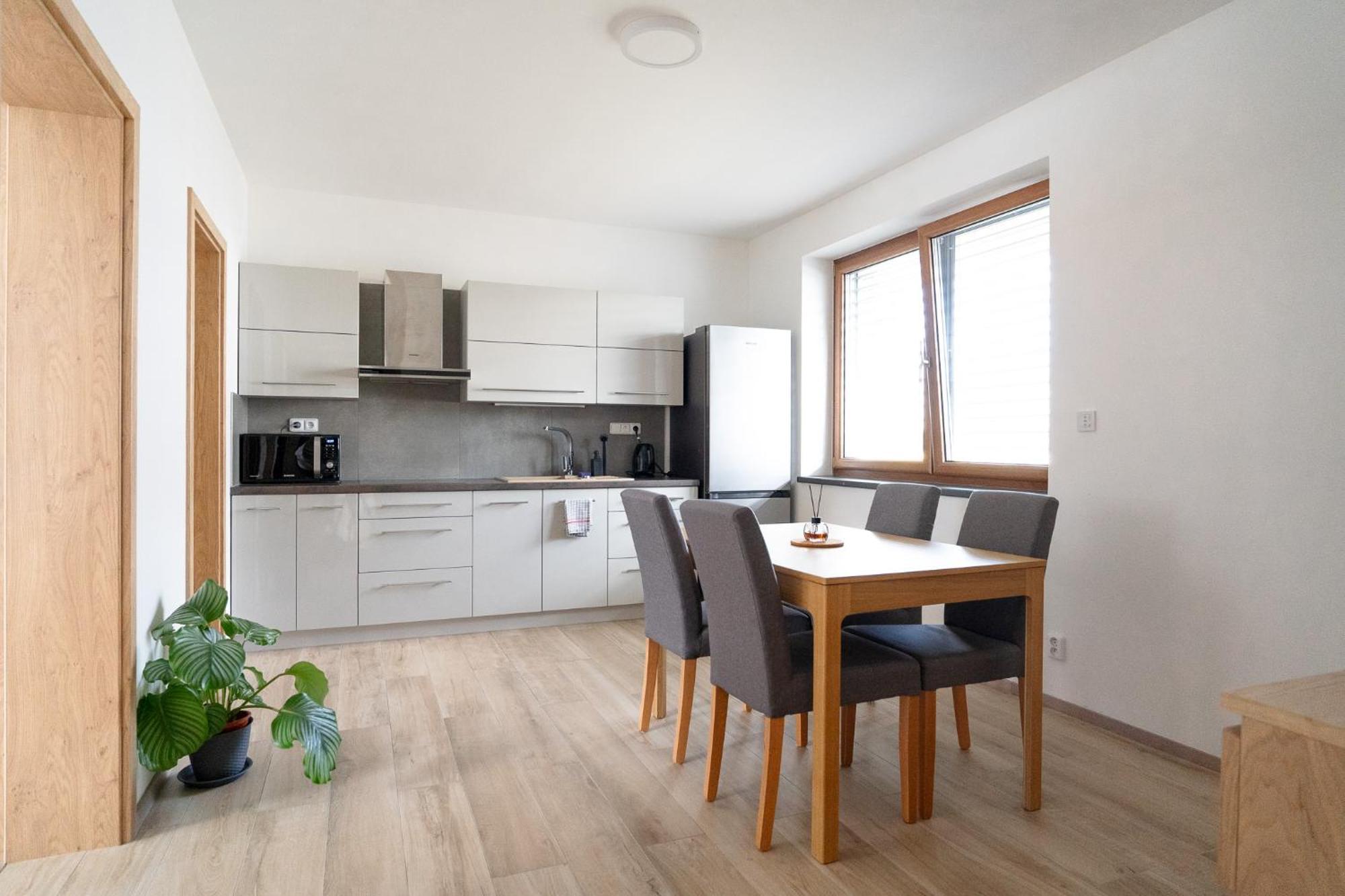 The Dante Villa Apartments Praha Bagian luar foto