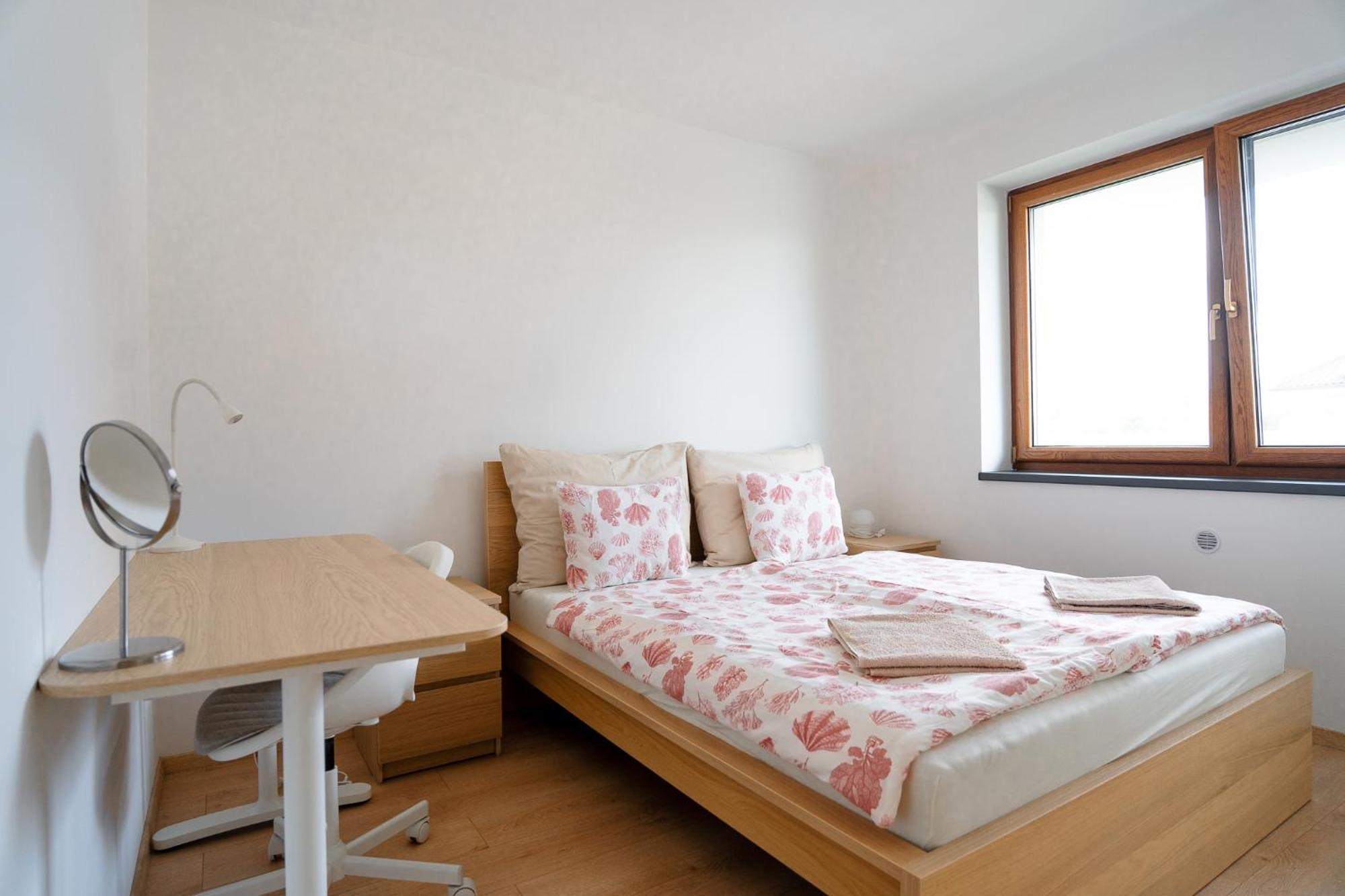 The Dante Villa Apartments Praha Bagian luar foto
